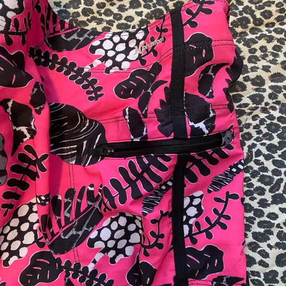 Hurley swim trunks - Picture 2 of 4